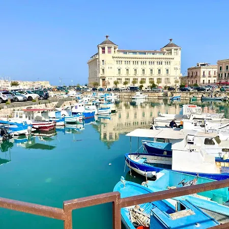 Il Reginale Deluxe Apartamento *